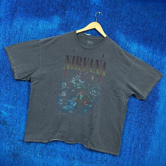 Nirvana MTV Unplugged in New York Grunge Band Distressed Graphic T-Shirt Size On - Picture 3 of 4